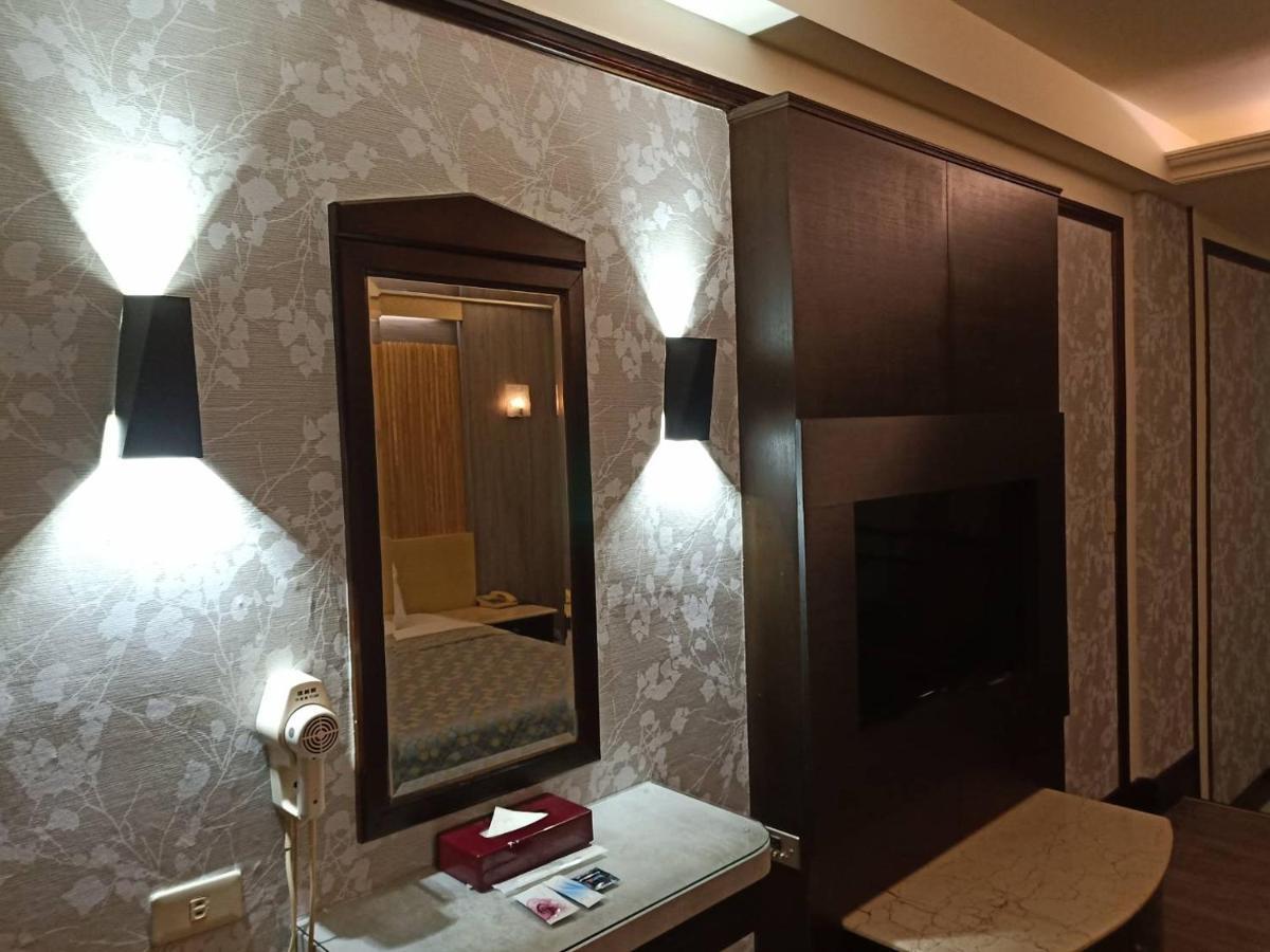 Xin Yuan Motel Taichung Exterior photo